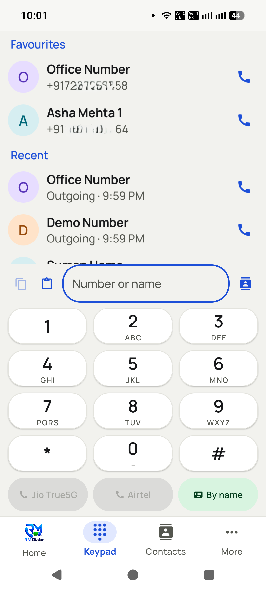 Dialmio set as the default phone app, showing an incoming call with the lead name and last note