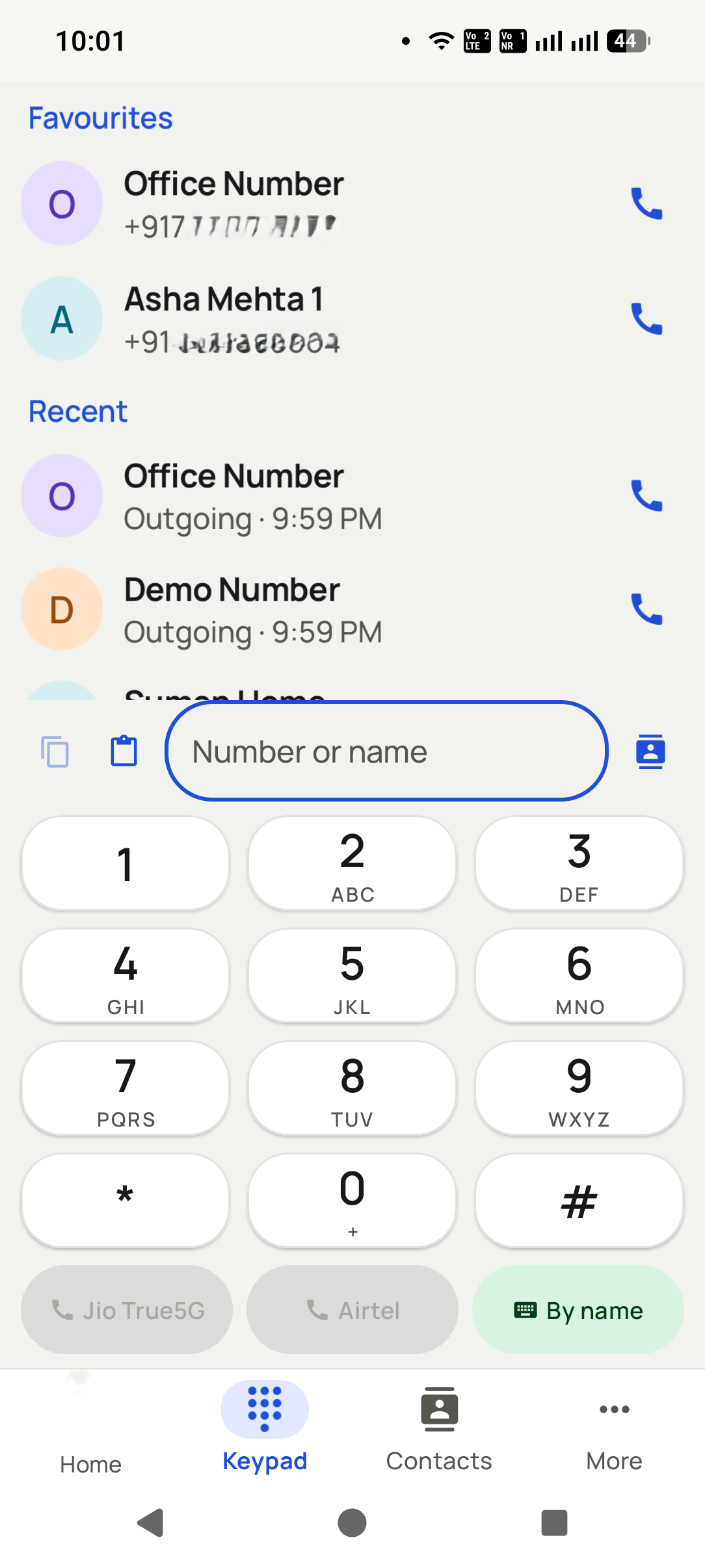 The Dialmio keypad with a choice of SIM and a list of recent business calls
